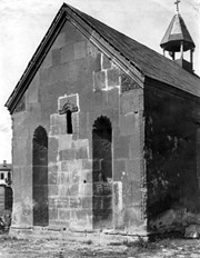 Гефсиманская часовня. Построена в 1080—1210 годах. Разрушена в 1679 году, во время Ереванского землетрясения, восстановлена в 1690 году[51]