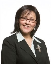 Leona Aglukkaq Canadian politician