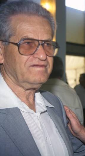 File:Mordechai Tzipori, 1995 (cropped).jpg