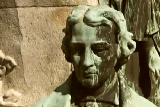 File:Preseren sculpture from the monument, Ljubljana - detail.jpg