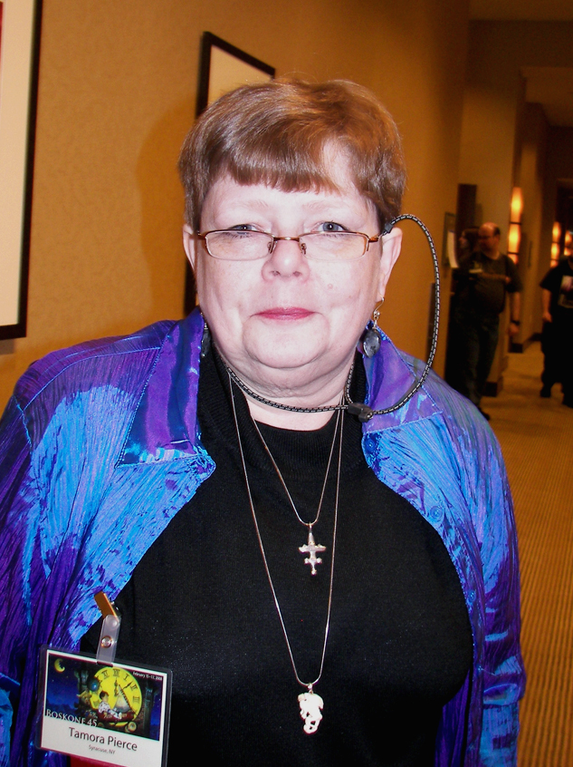 Pierce at the [[Boskone (convention)|Boskone]] science fiction convention in Boston, February 2008