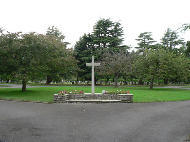 File:West Howe, Kinson Cemetery - geograph.org.uk - 926034.jpg