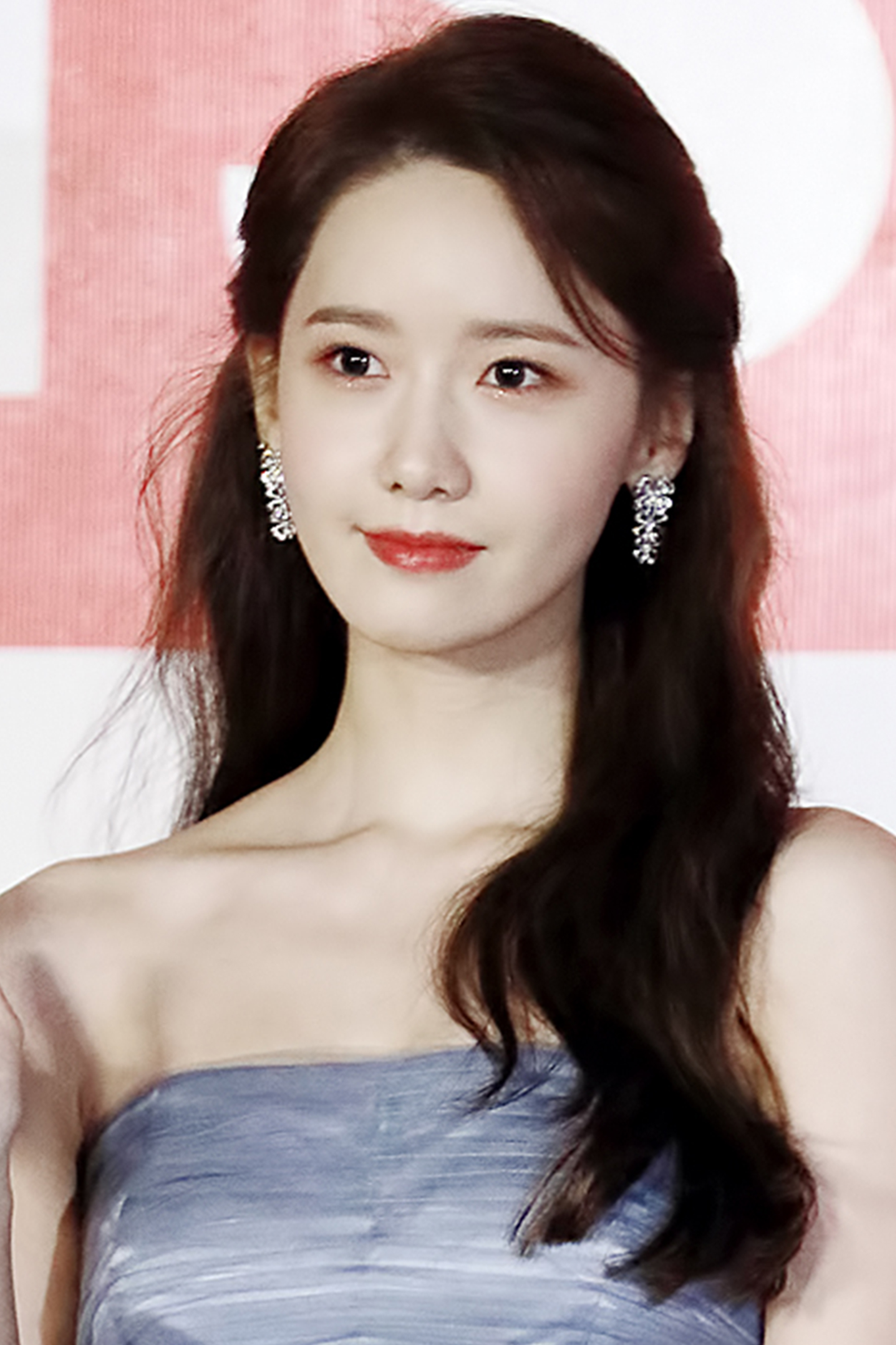 File:YoonA at Asia Artist Awards on November 26, 2019.jpg - Wikimedia  Commons