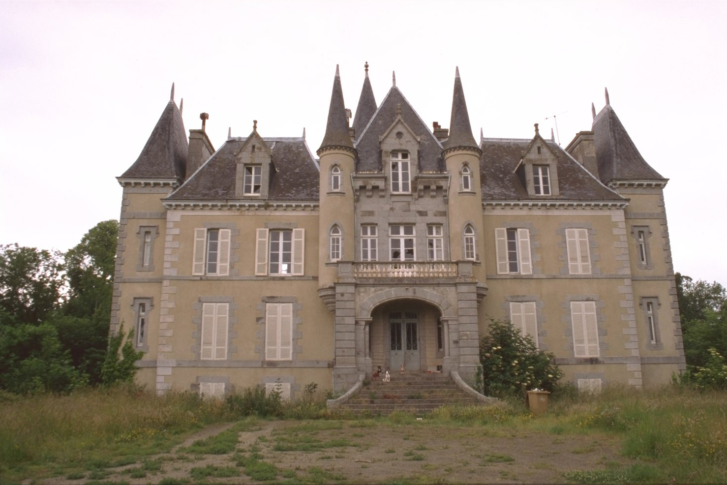 92schlossbretagne.jpg