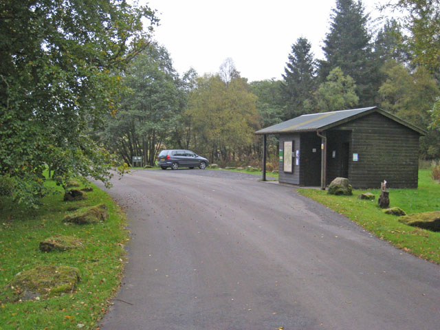 Blakehopeburnhaugh carpark - geograph.org.uk - 582824