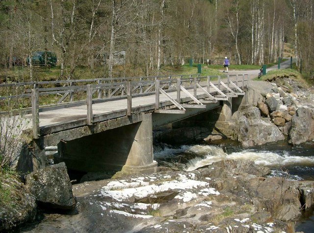 Bridge over the Affric at Dog Falls - geograph.org.uk - 170072