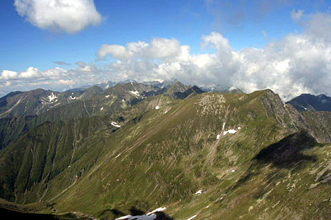 File:Fagaras 01.jpg