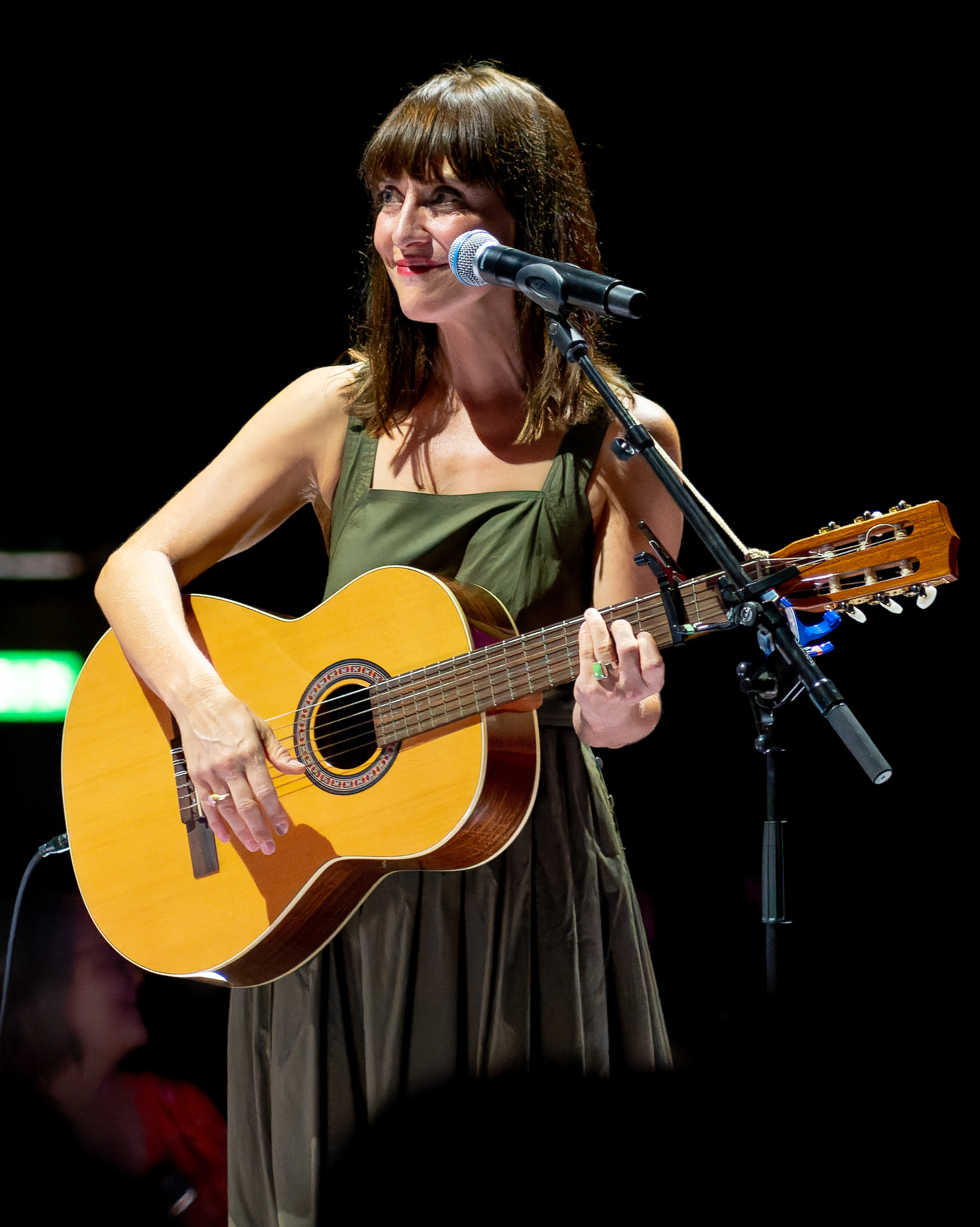 Feist (singer) - Wikipedia