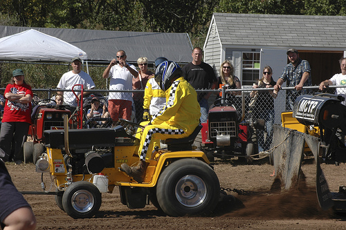 File Garden Tractor Pull Jpg Wikimedia Commons