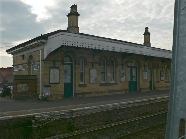 File:Gobowen Station - geograph.org.uk - 829990.jpg