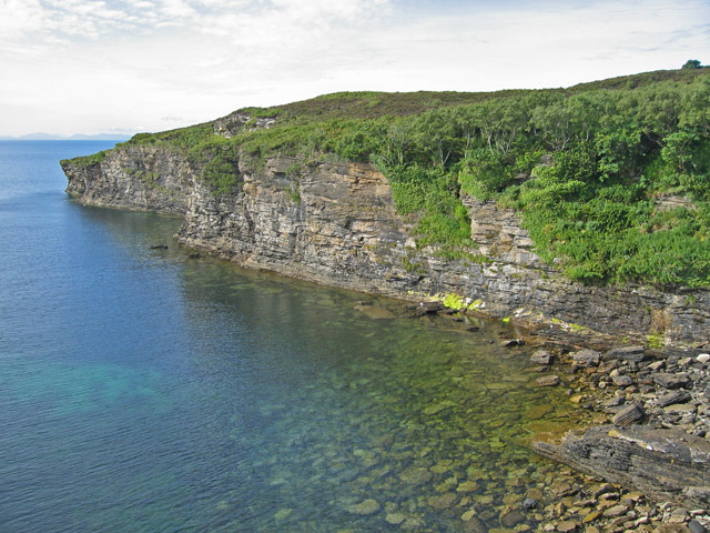 File:Headland east of Rubha na h-Easgainne - geograph.org.uk - 891754.jpg