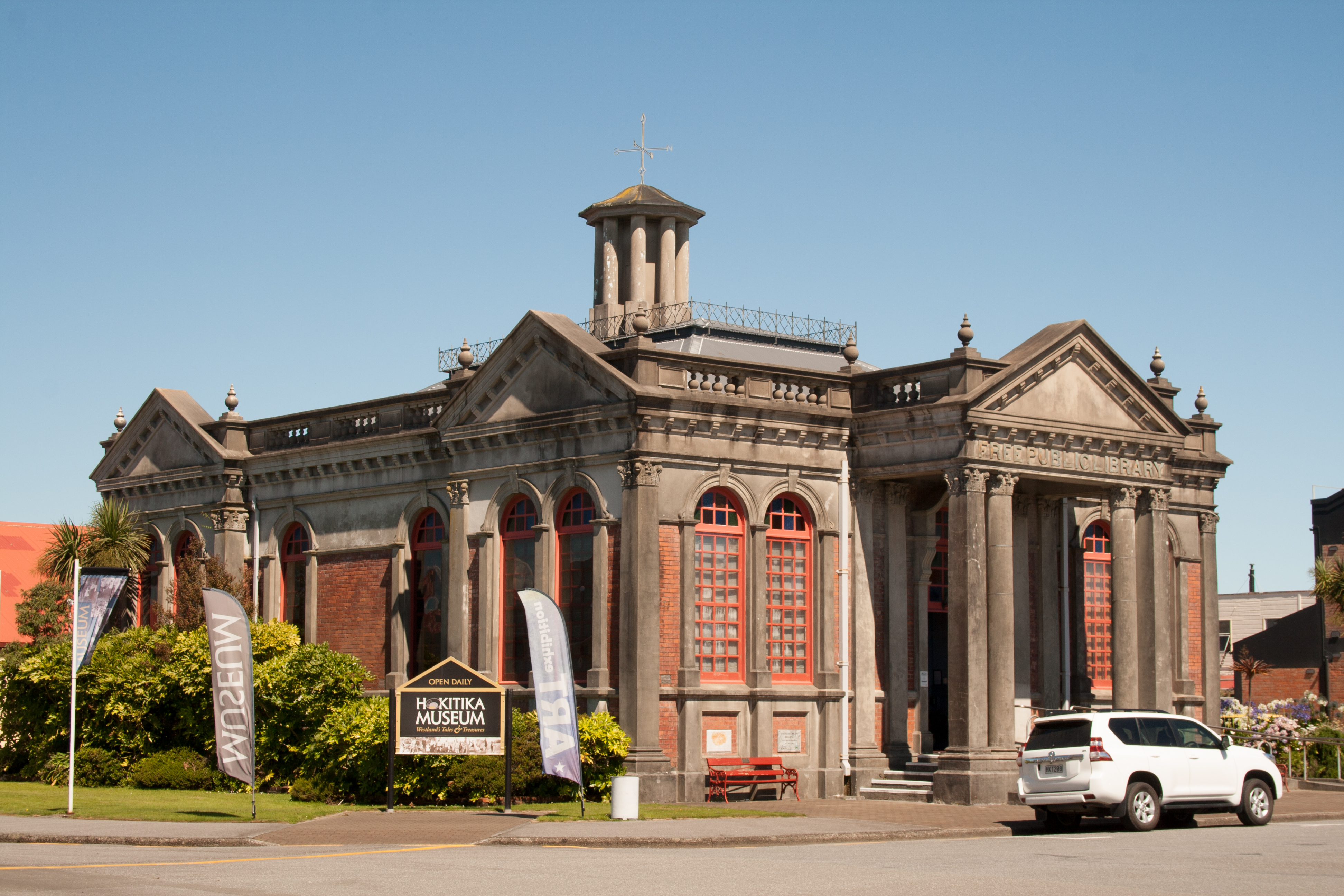 The museum built in the. Доминион новая Зеландия.