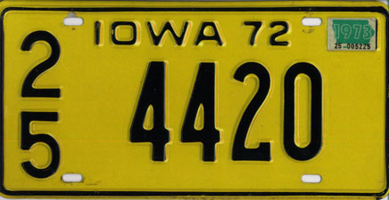 Iowa_1973_license_plate_-_Number_25_4420