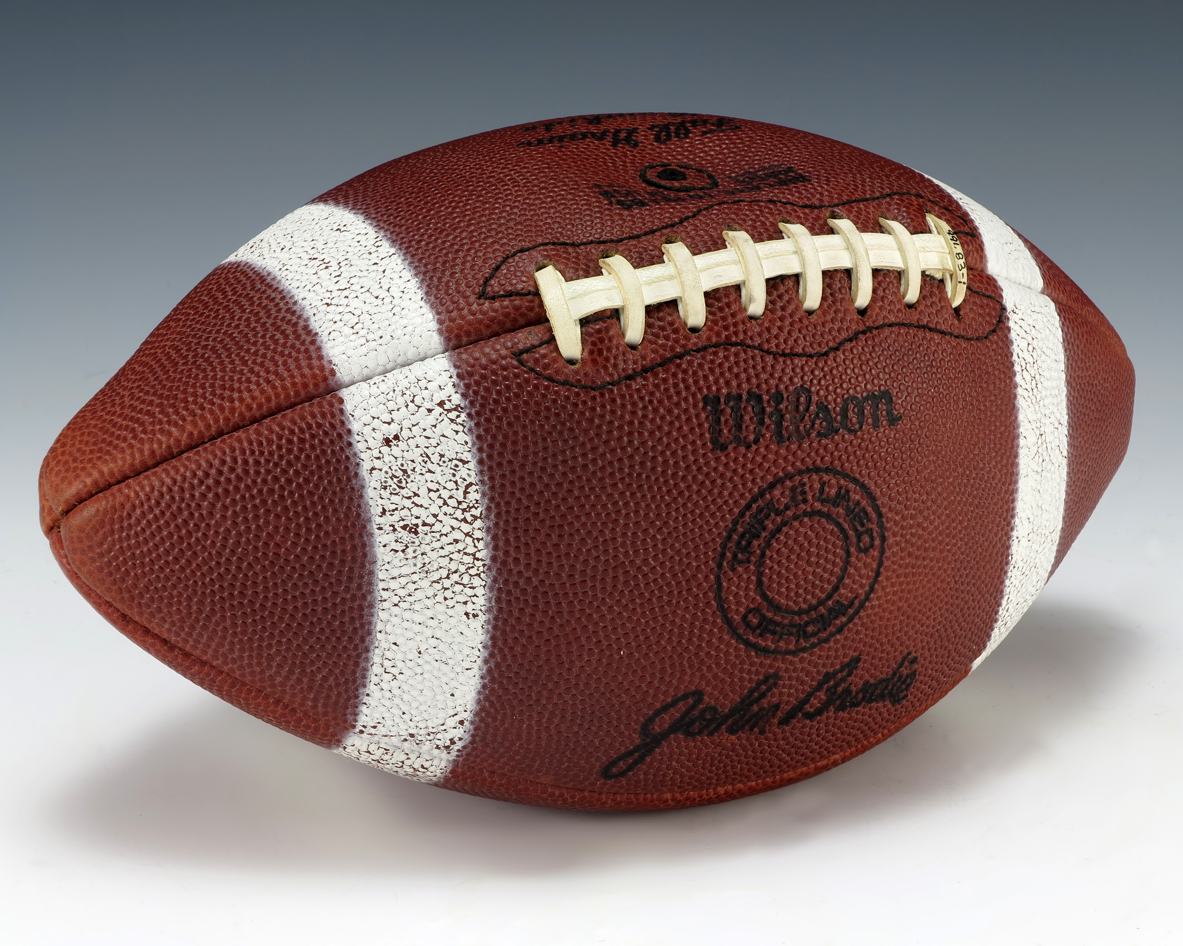 File John Brodie signature football 1991.83.1 .jpg Wikipedia