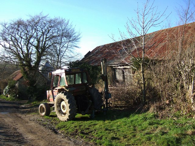 File:Lower Oak Farm - geograph.org.uk - 331898.jpg