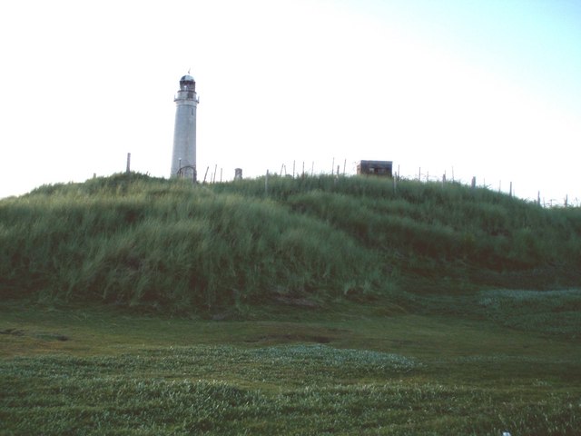 File:MOD defences, Upper Lighthouse, Buddon Ness - geograph.org.uk - 495239.jpg