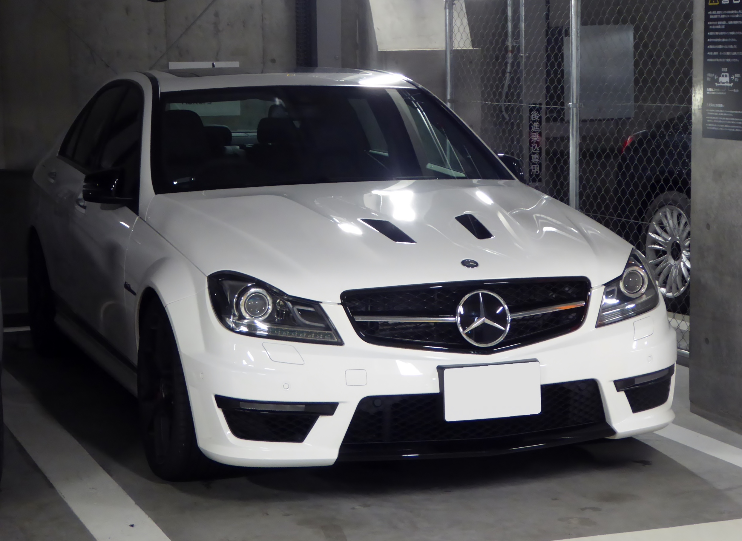 File:Mercedes-Benz C63 AMG Edition 507 (W204) front.JPG 
