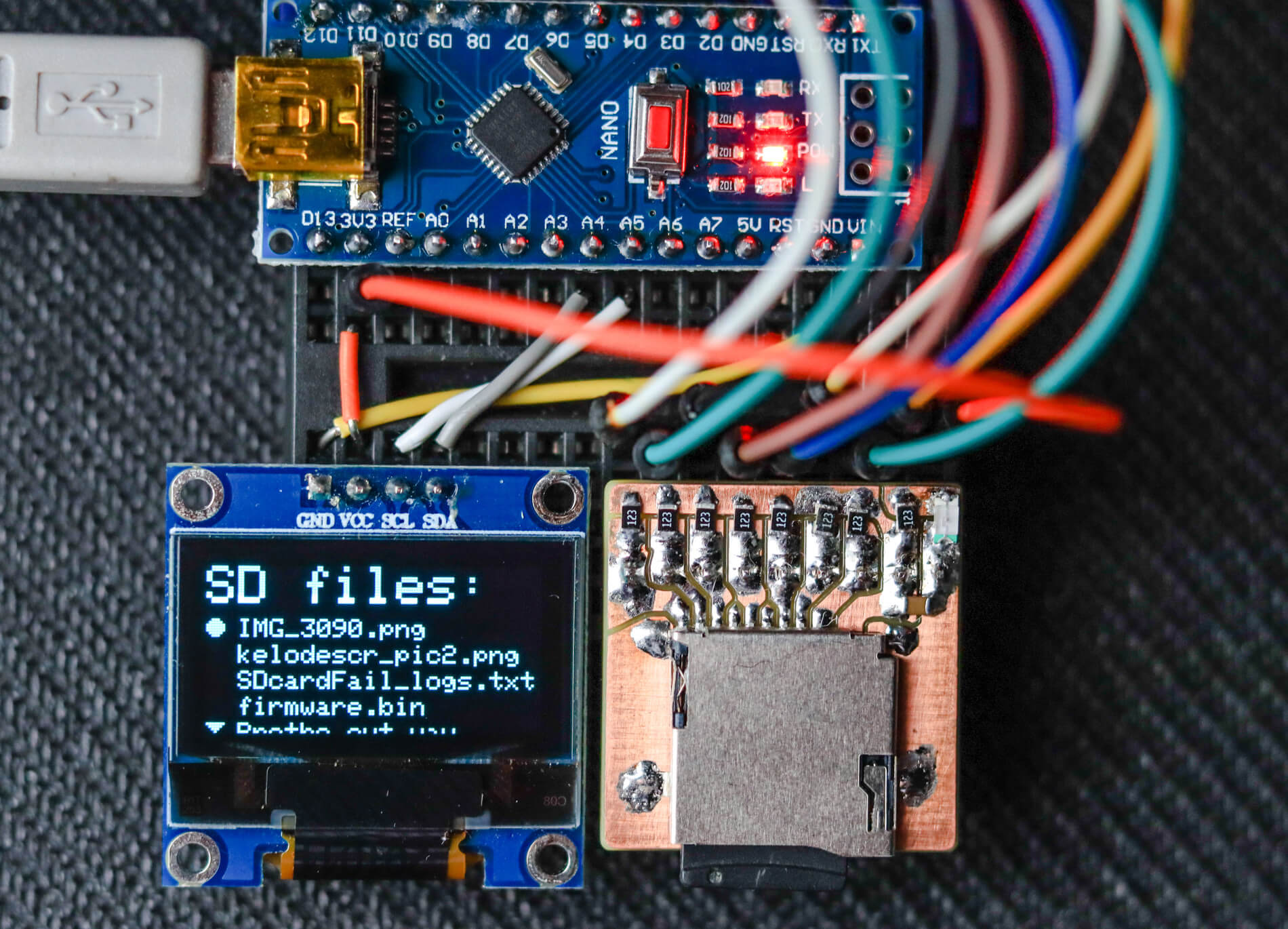 File:MicroSD card connected to Arduino nano with OLED display.jpg -  Wikipedia