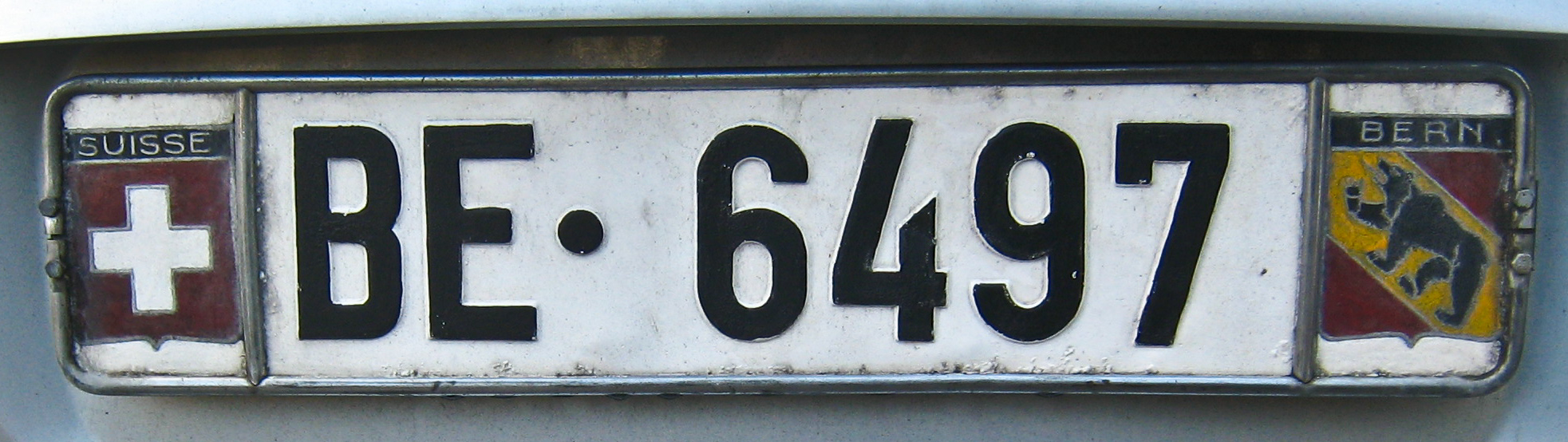 Old-style_Swiss_license_plate_of_Bern.jp