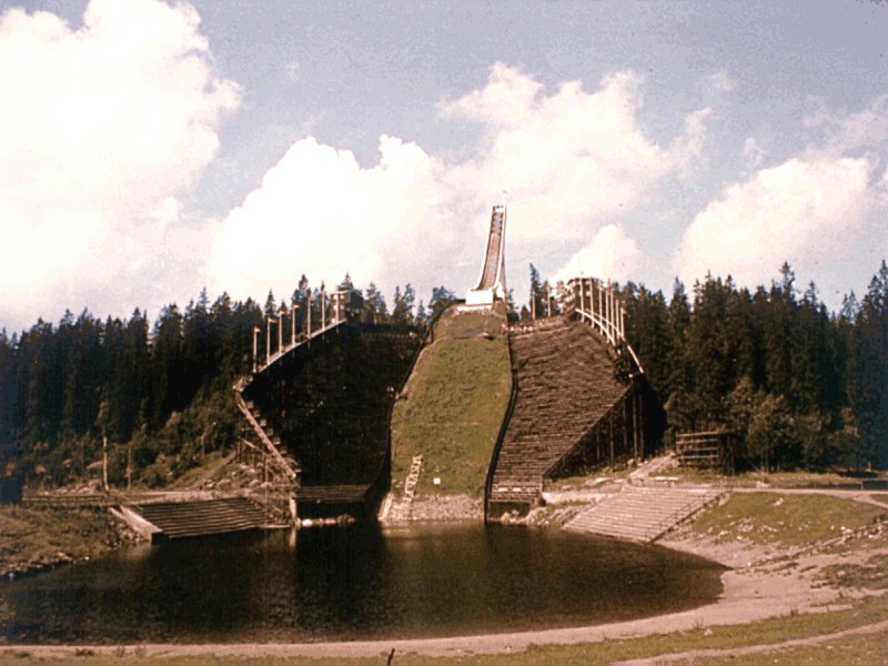 File:Oslo Holenkollen 1975.jpg