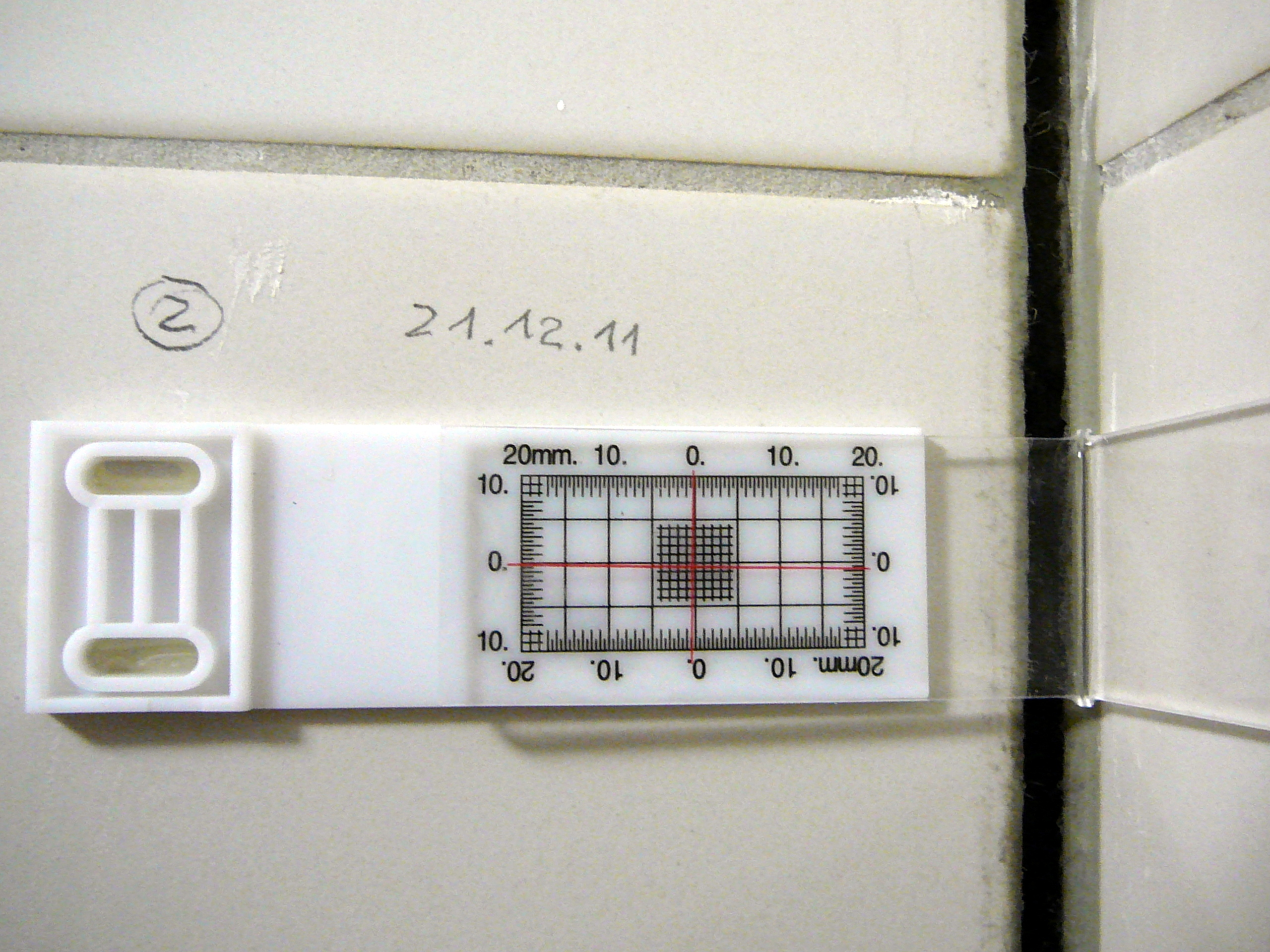 File:Rissmonitor Ecke.jpg - Wikimedia Commons