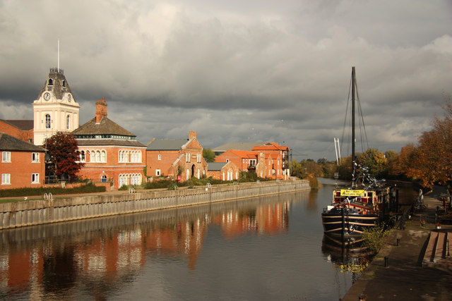 File:River Trent - geograph.org.uk - 3215264.jpg