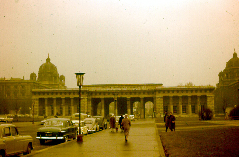 File:Vienna - Hofburg.jpg