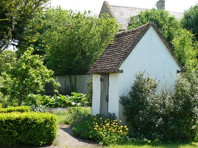 File:William Cowper's summer house - geograph.org.uk - 814645.jpg