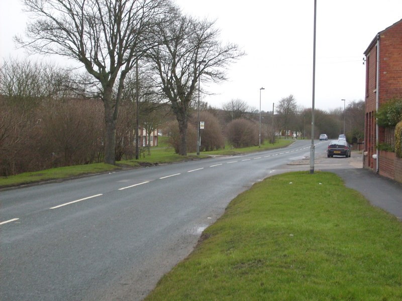 File:A165 to Scarborough - geograph.org.uk - 1709664.jpg