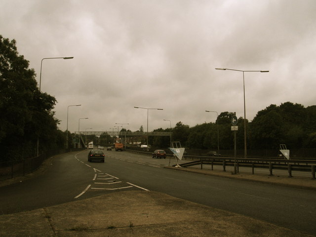 File:A beautiful August day on the North Circular Road - geograph.org.uk - 910206.jpg