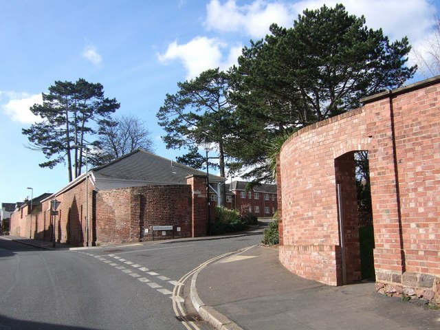 File:Entrance to Horseguards, Exeter - geograph.org.uk - 709721.jpg