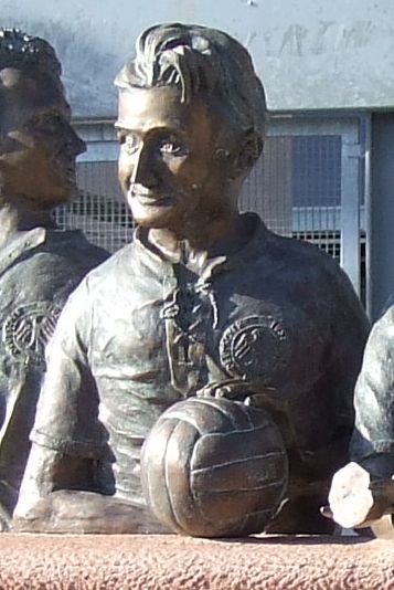 File:Fritz Walter statue.jpg