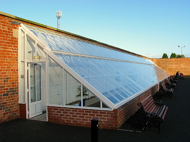 File:Glasshouse, Castle Park walled garden - geograph.org.uk - 1023279.jpg