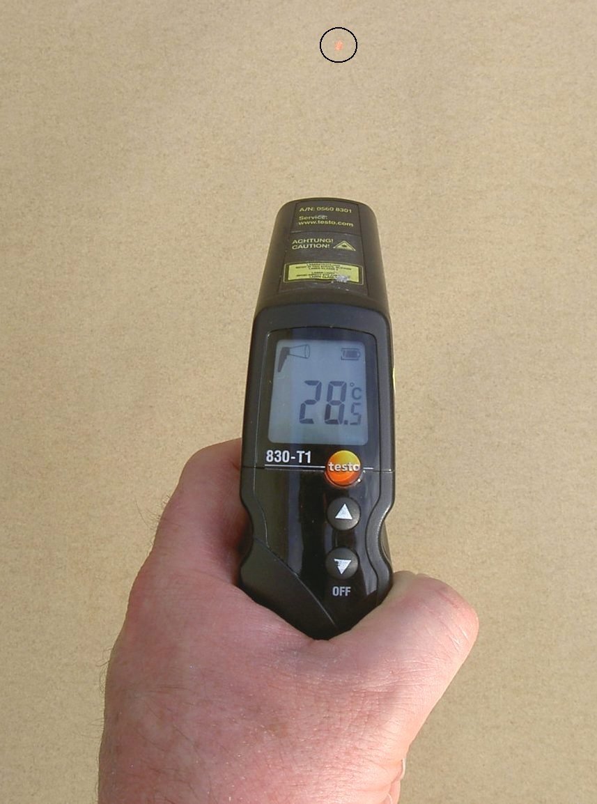 https://upload.wikimedia.org/wikipedia/commons/5/51/Infrared_thermometer.JPG