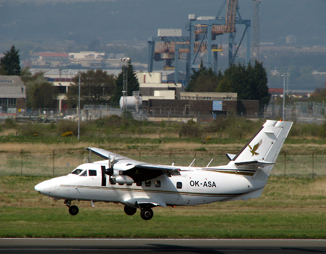 File:Landing at Belfast - geograph.org.uk - 1268622.jpg