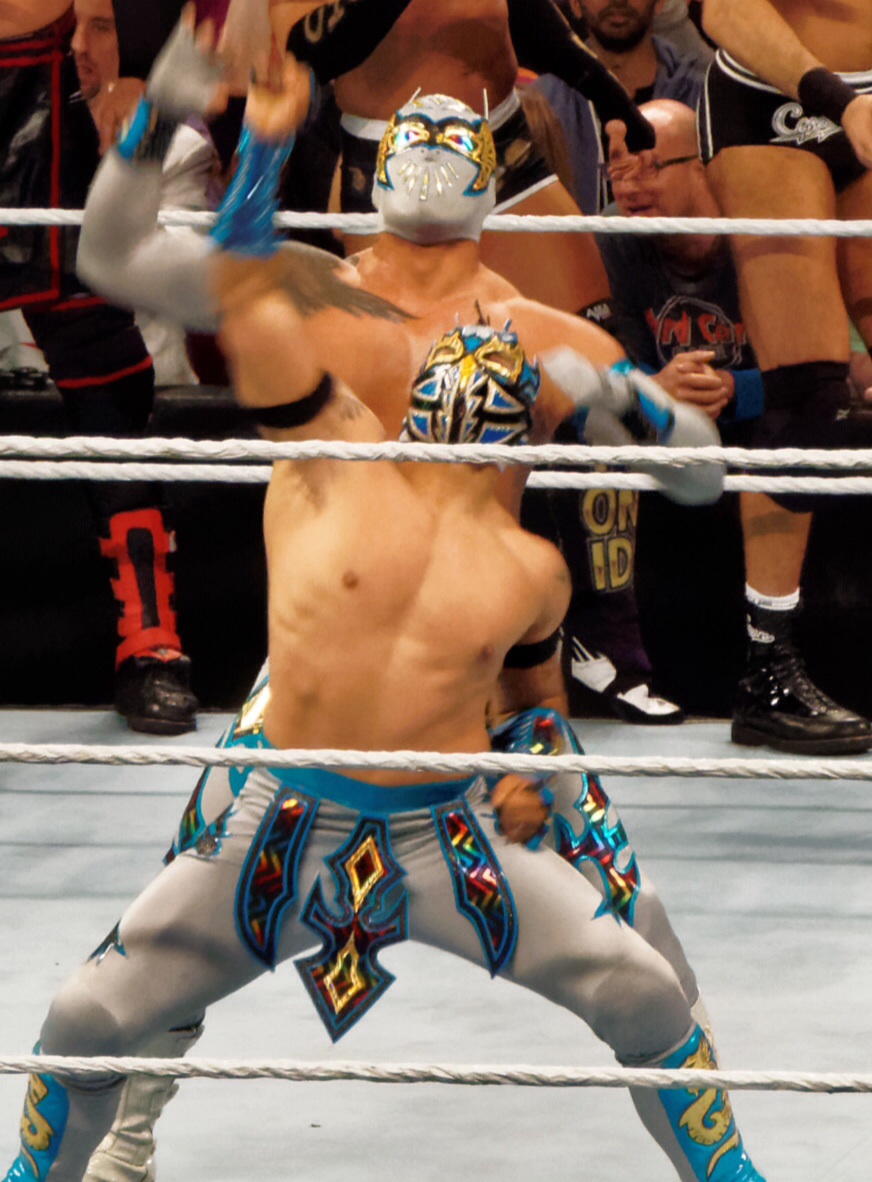 sin cara and kalisto battle pack