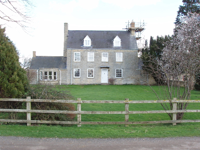 File:Middle Farm, Water Eaton - geograph.org.uk - 352539.jpg