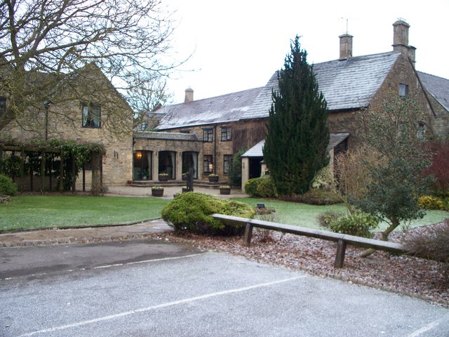 File:Mill House Hotel - geograph.org.uk - 1636014.jpg