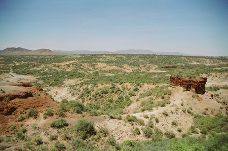 File:Olduvai Gorge.jpg