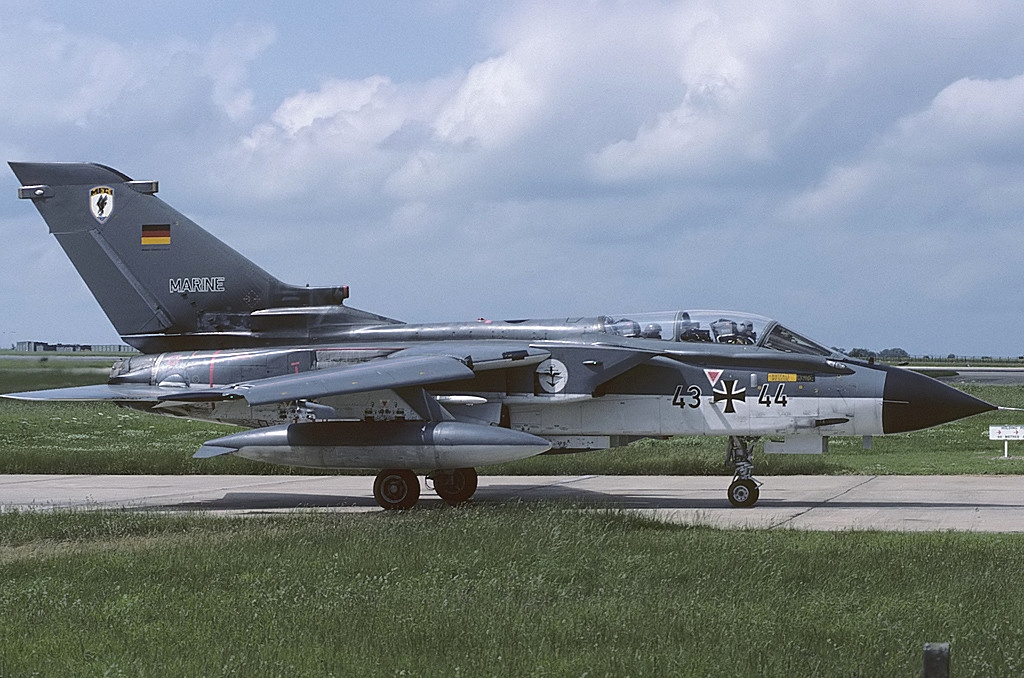 HM Tornado IDS Bundesmarine, HA6707, 43+44 - DA.C