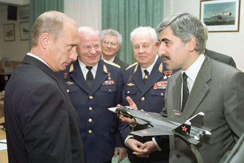 File:Su-47 model, Pogosyan, Putin (2002).jpg