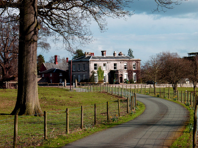 File:Sweeney Hall by Morda - geograph.org.uk - 149847.jpg