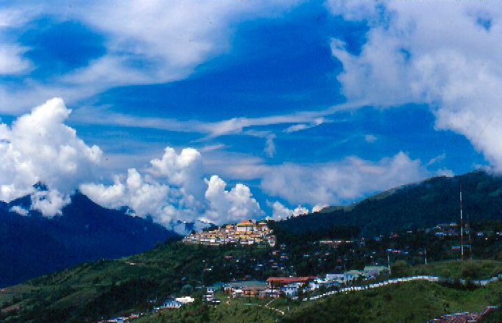 File:Tawang-monastry.jpg