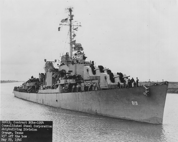 File:USS Holder (DD-819) off Orange, Texas (USA), on 29 May 1946 (19-N-116812).jpg