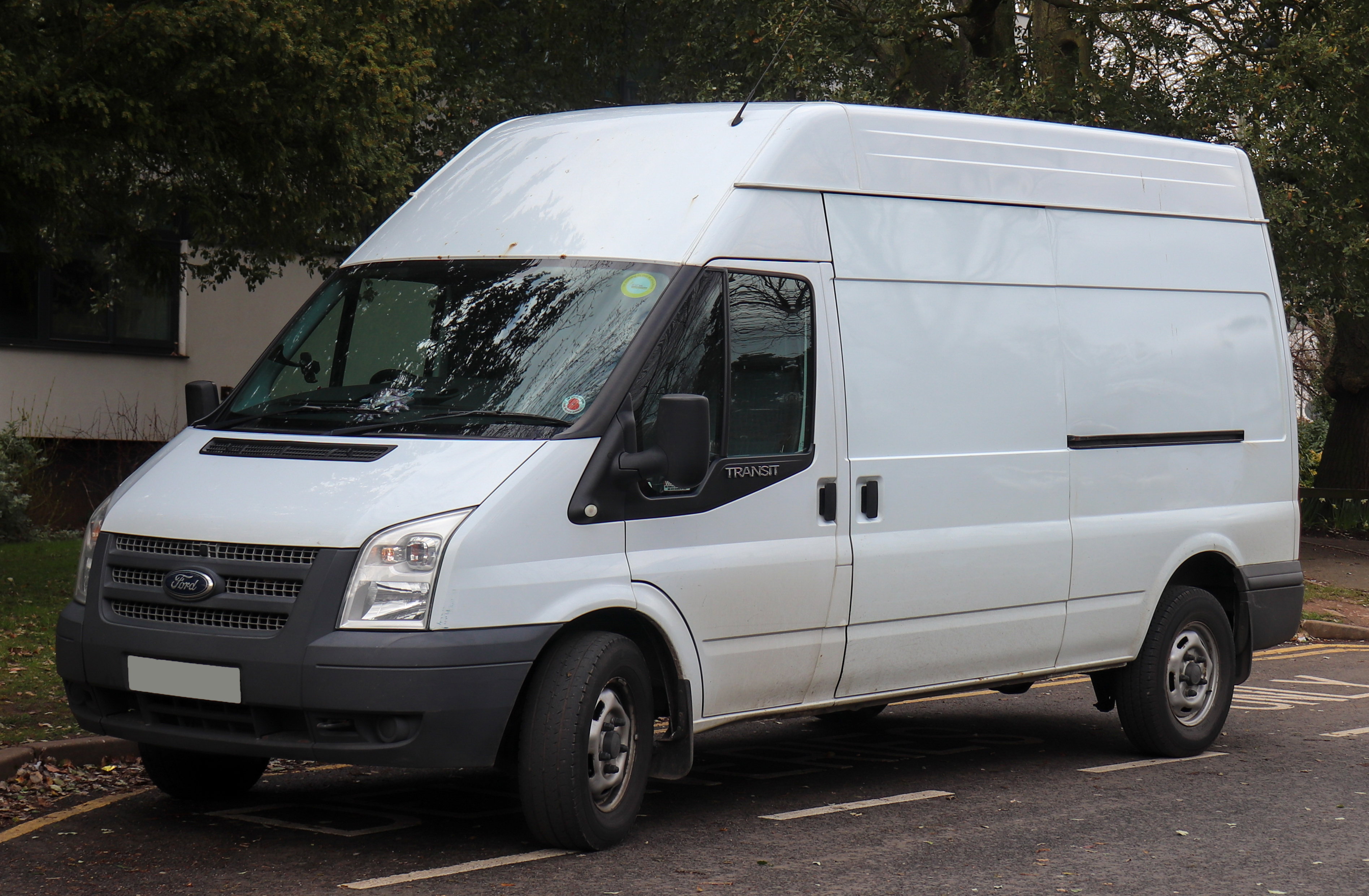 File:2013 Ford Transit 100 T350 RWD 2.2 