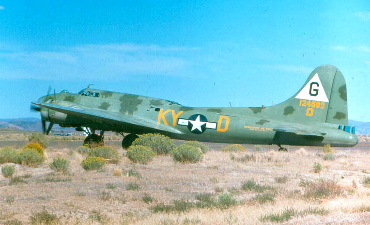 File:B17camoReno (4525127192).jpg