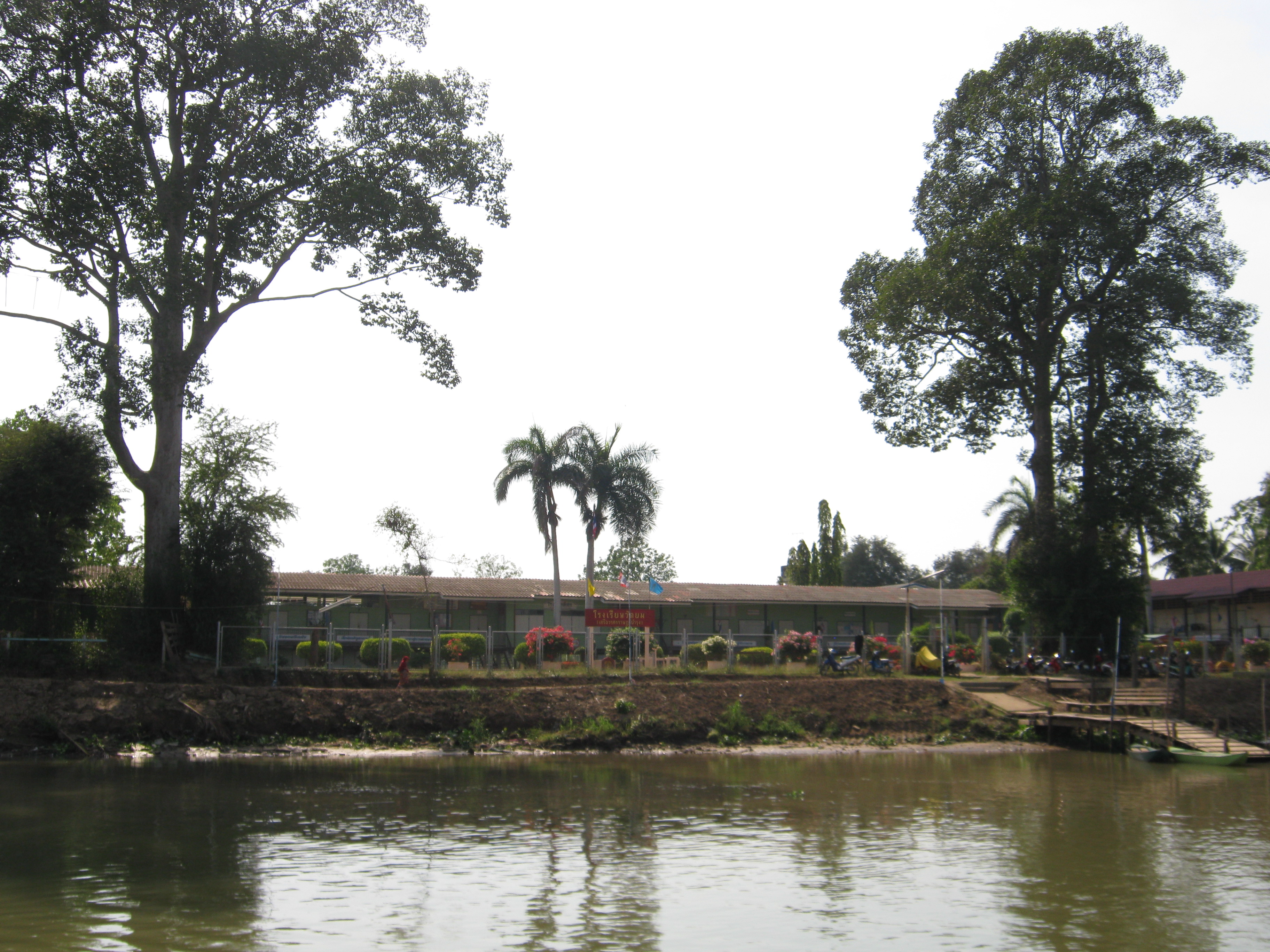 File:Bang Pa-in District, Phra Nakhon Si Ayutthaya, Thailand - panoramio  (1).jpg - Wikimedia Commons