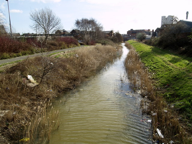 File:Barmston Drain... complete with rubbish^ - geograph.org.uk - 706831.jpg