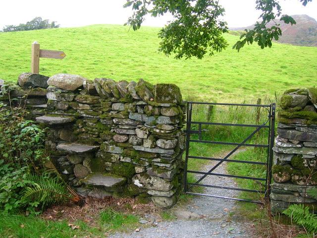 File:Choose Gate or Stile ... - geograph.org.uk - 1545657.jpg