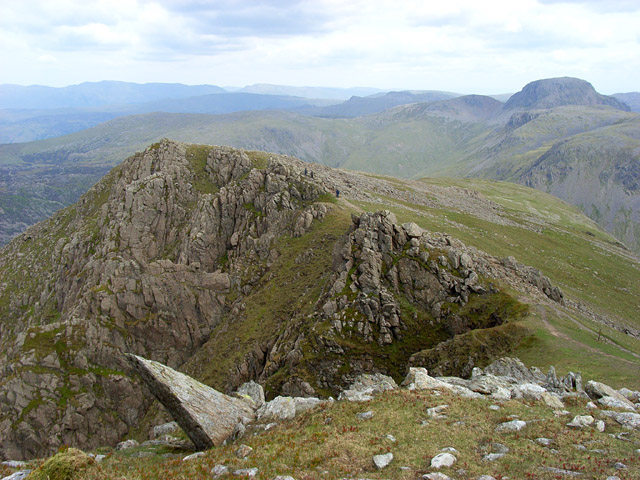 Crags on Pillar - geograph.org.uk - 829002